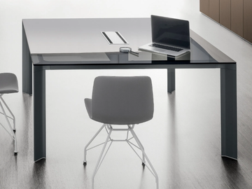 TAY - Square glass and aluminium meeting table by DVO