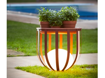 BOLS - Polyethylene planter / floor lamp by Estiluz