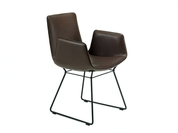 AMELIE ARMCHAIR - Sled base leather chair with armrests by Freifrau