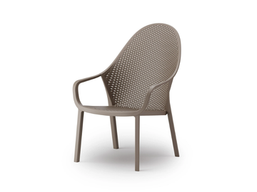 GIANET LOUNGE - Technopolymer garden armchair with armrests by GABER