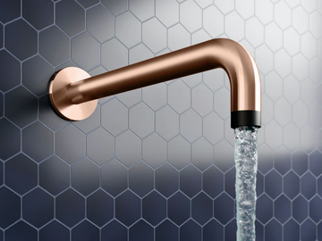 SPN2G - Wall-mounted steel overhead shower with arm by GEDA