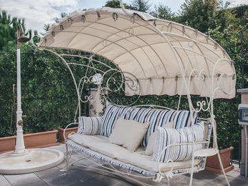 Garden swing seat 9 - Wrought iron garden swing seat with parasol by GH LAZZERINI