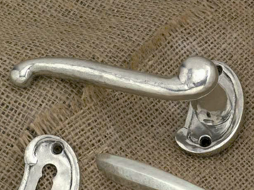 VIRGOLA - Classic style door handle by GIARA ART DESIGN-BRONZE