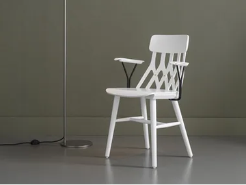 Y5 680WH - Birch chair with armrests by Hans K
