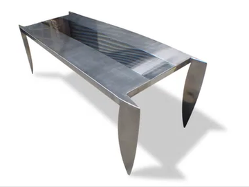 DAGGER - Steel table by ICI ET LÀ