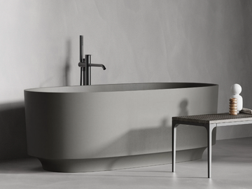 ARC - Freestanding oval bathtub by INBANI