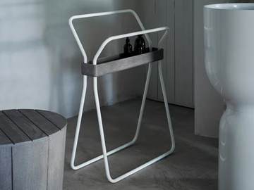 ORIGIN - Standing metal towel rail by INBANI