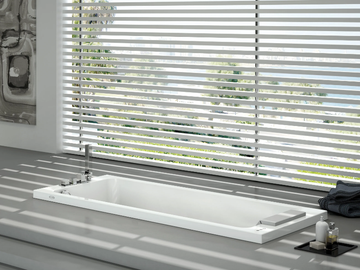 SHARP 70 - Hydromassage rectangular bathtub by Jacuzzi®