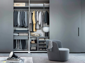 ELLEVI - Custom wardrobe with sliding doors by Lema