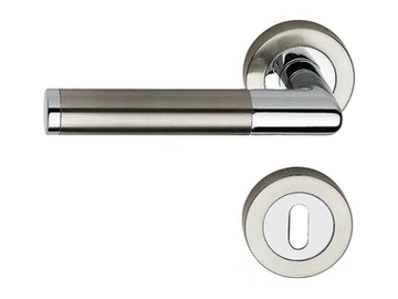 KARINA - Classic style brass door handle on rose with lock by LINEA CALI'