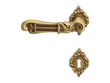 TIFFANY - Chromed brass door handle on rose with lock by LINEA CALI'