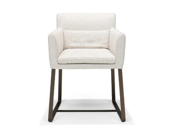 PAVIA - Sled base fabric chair with armrests by Linteloo