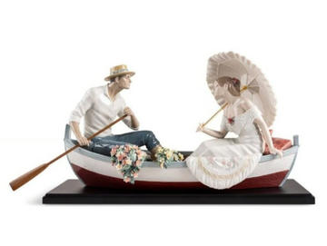 ROMANCE ON THE LAKE - Porcelain decorative object by Lladró