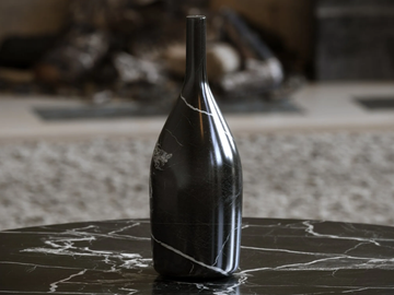 FRIZZANTE - Nero Marquina marble decorative object by LUSSO