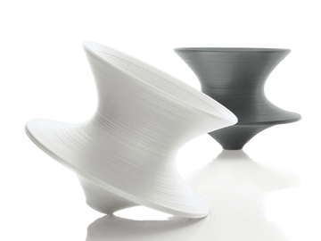 SPUN - Polyethylene armchair by Magis