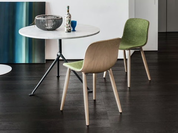 TROY - Chair with covered in Kvadrat by Magis