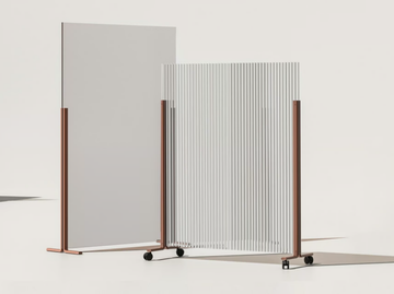 HINOKI - Free standing polycarbonate office screen with casters by Manerba