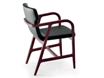 FULGENS - Upholstered leather chair with armrests by Maxalto