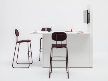 MULTIMEDIA STAND - Meeting table with cable management by Mdd