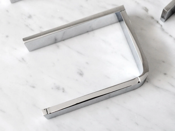 DEEP - Brass toilet roll holder by MG12