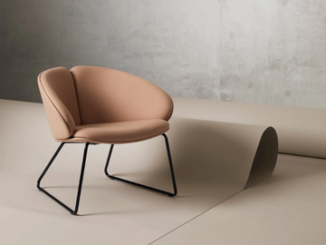 PEACH - Sled base fabric easy chair by Mobboli
