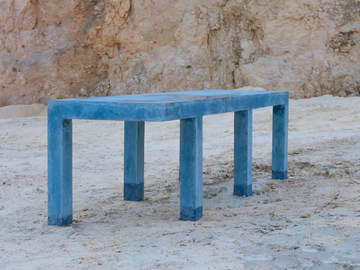 RITA - Concrete bench by MOVIMENTO
