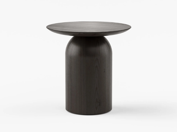 YAKI - Low oak stool by MOVIMENTO