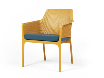 NET RELAX - Stackable chair with armrests by Nardi
