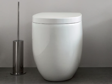 MILK - Floor mounted ceramic toilet by Nic