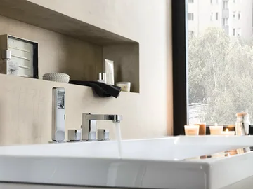 LOOP - 4 hole bathtub set with hand shower by Nobili