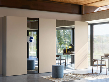 OFFSET - Wardrobe with sliding doors by Novamobili