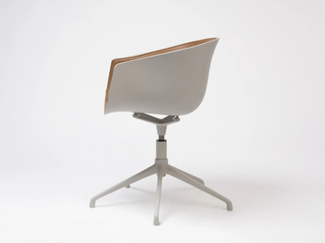 BAI - Swivel leather chair with armrests with 5-spoke base by ONDARRETA