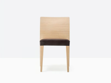 GLAM 430 - Upholstered oak chair with integrated cushion by Pedrali