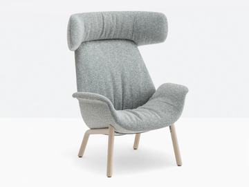 ILA 2024 - Fabric armchair with armrests and ash structure by Pedrali
