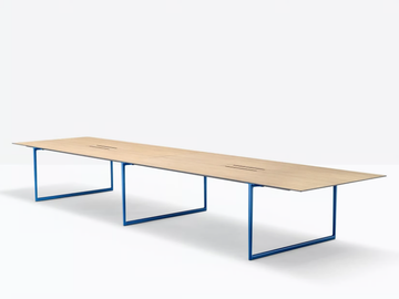 TOA CONFERENCE CC - Aluminium and wood meeting table with cable management by Pedrali