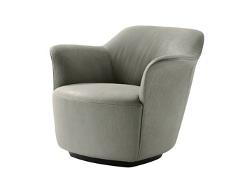 AIDA - Armchair with armrests by Poltrona Frau