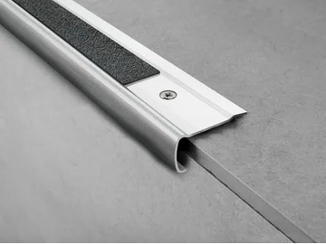 PROSTYLE GRIP ACC - Brushed steel star nosing by Progress Profiles