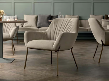 CITY DÉCO - Upholstered easy chair with armrests by Quadrifoglio Group