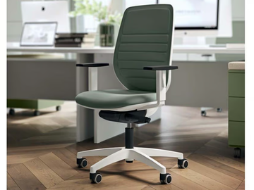 OKAY - Ergonomic swivel office chair by Quadrifoglio Group