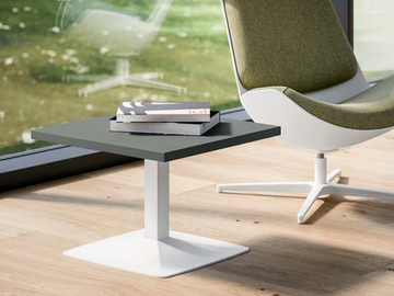 T02 - Side table by Quadrifoglio Group