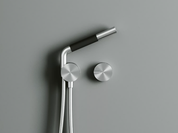 Q. 18 58 - Stainless steel bathtub tap / shower tap by Quadrodesign