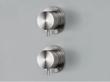 SOURCE 12 47.00 - 2 hole Recessed shower mixer by Quadrodesign
