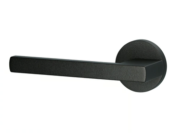 HELSINKI - Aluminium door handle on rose by Quincalux
