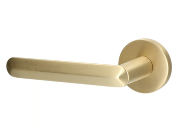 PALMA - Brass door handle on rose by Quincalux