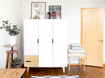HUH - Plywood wardrobe by Radis