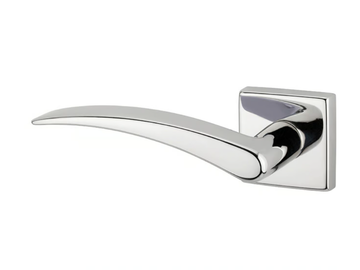 APRI - Brass door handle on rose by Reguitti