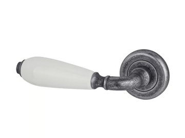 CINZIA - Door handle on rose by Reguitti