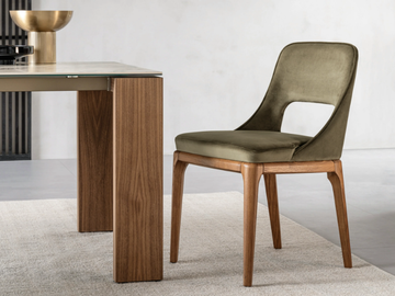 MAIA - Upholstered chair with wooden base by RIFLESSI