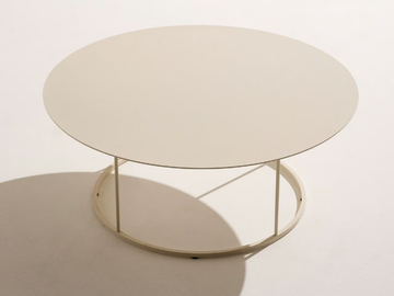 ZEFIRO - Low round powder coated aluminium garden side table by RODA