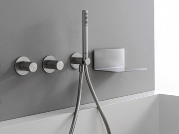 3.6 - Wall-mounted stainless steel bathtub mixer with overhead shower by Rubinetterie Treemme